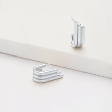 Load image into Gallery viewer, ELLY HOOP EARRINGS