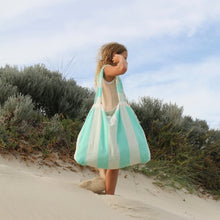 Load image into Gallery viewer, BEACH TOWEL 2in1 TOTE BAG RIO SUN