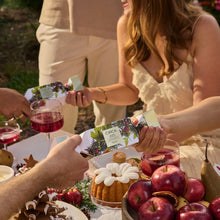 Load image into Gallery viewer, JASMINE &amp; MAGNOLIA CHRISTMAS CRACKER
