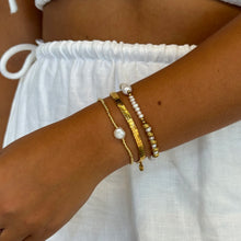 Load image into Gallery viewer, GOLD TILE BRACELET

