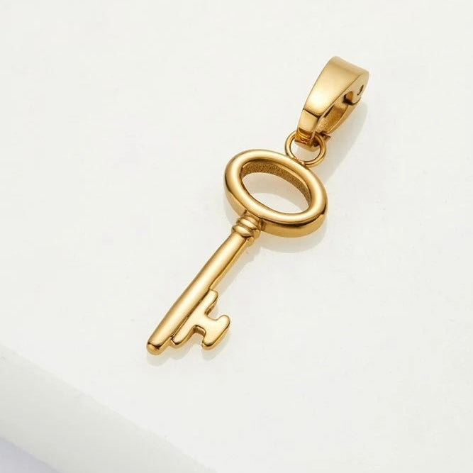 KEY CHARM - GOLD