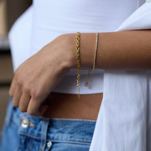 Load image into Gallery viewer, PIP BRACELET - GOLD
