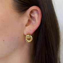 Load image into Gallery viewer, POPPY EARRINGS IN GOLD
